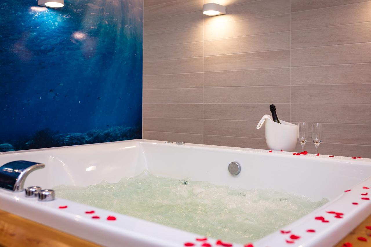 Luxury Villa Karla Podstrana Esterno foto